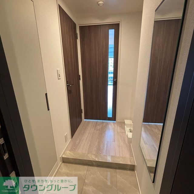 玄関　※写真は同タイプ住戸です。