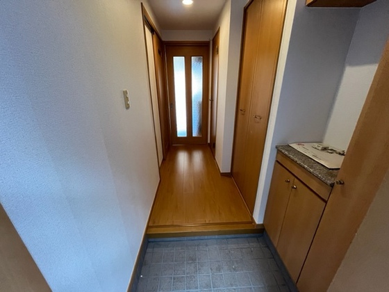 玄関　※別部屋の写真です