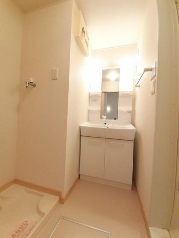 洗面設備　脱衣スペースもあります