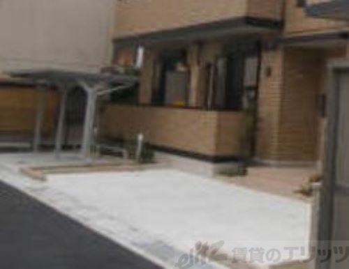 バルコニー　駐車場