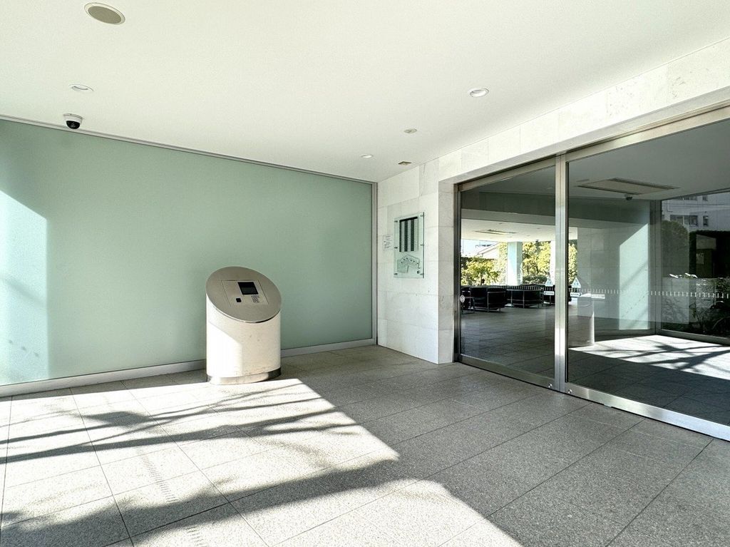 エントランス　エントランス