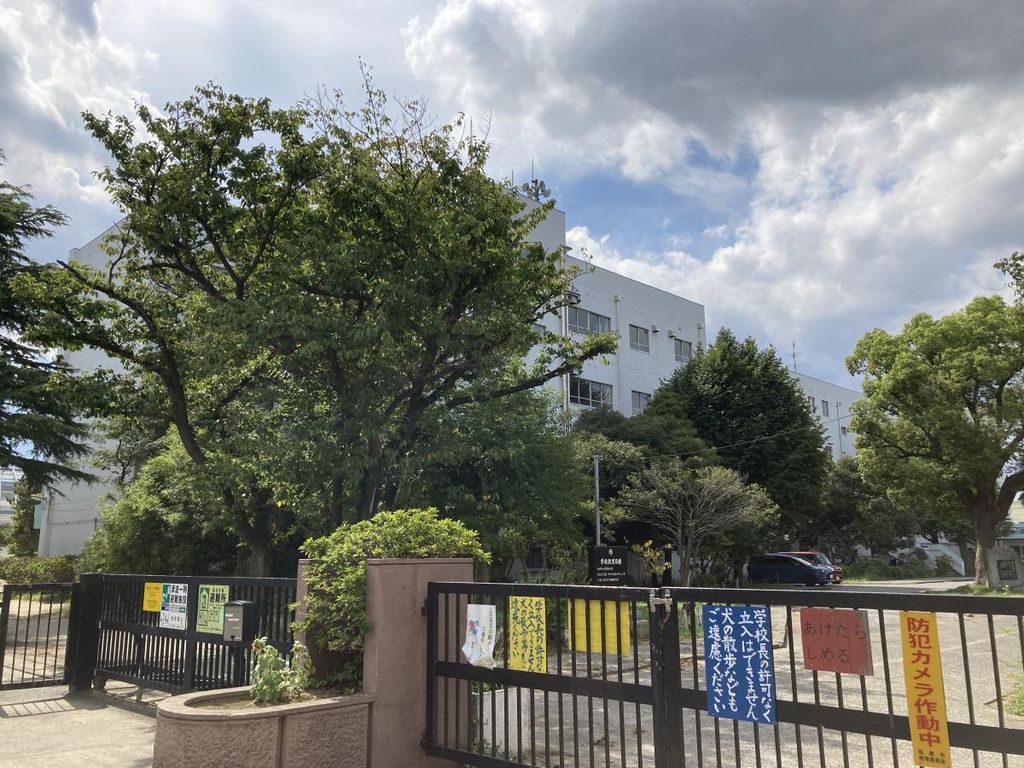 小学校　船橋市立湊町小学校（小学校）まで450m