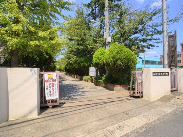 中学校　船橋市立湊中学校（中学校）まで850m