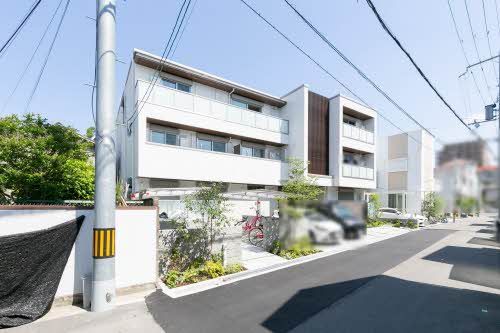 建物外観　積水ハウス施工の賃貸住宅です。