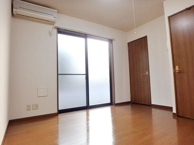 居室・リビング　★駅近かつ静かなエリアにあるお部屋です★