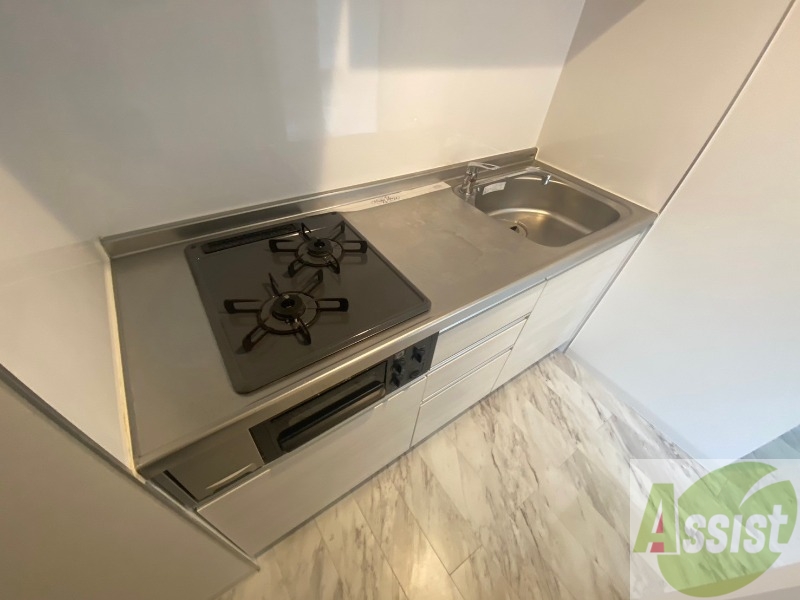 キッチン　３口システムキッチンなので、すぐお料理に使えます！