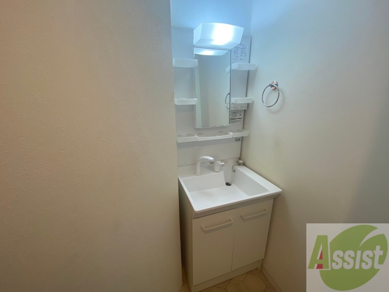 洗面設備　シャンプードレッサーで身支度もラクラクです！