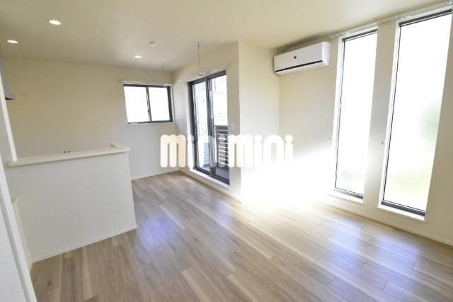 居室・リビング　階段の様子