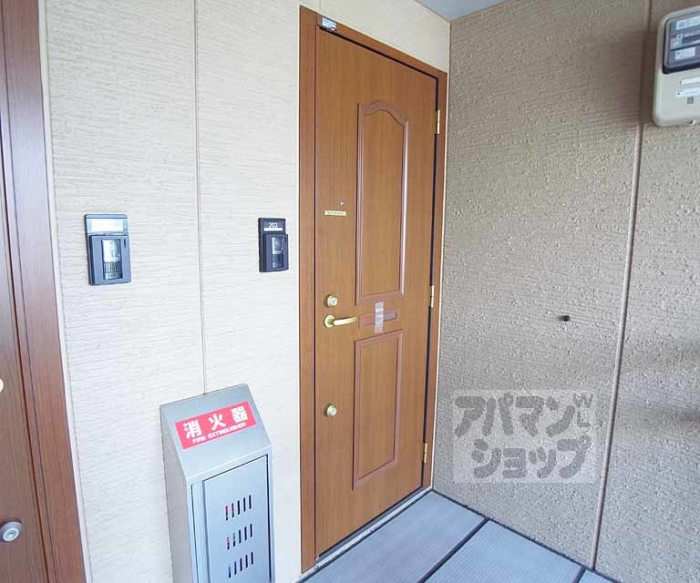 その他設備　玄関ドアです。