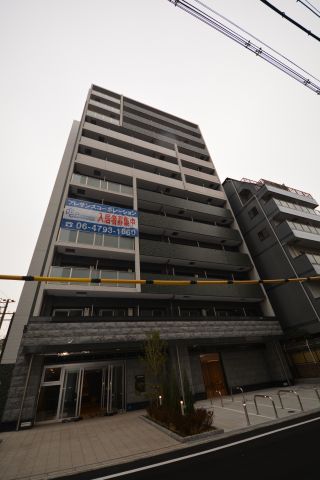 建物外観　プレサンス高津公園ディオ　重厚感ある分譲らしい外観