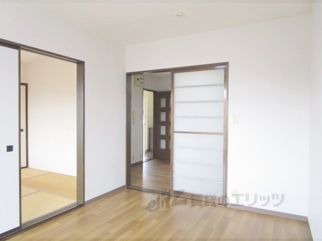 居室・リビング　洋室