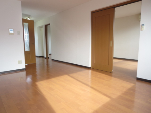 居室・リビング　※写真は別のお部屋です