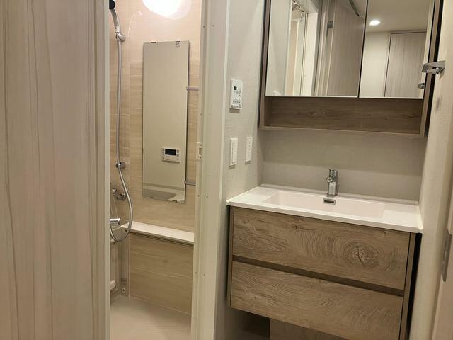 洗面設備　※写真は同タイプ住戸です。
