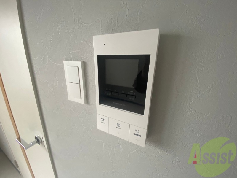 セキュリティ　ＴＶモニター付インターホンです。来客者の顔が見えるので安心！