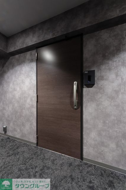 玄関　※写真は同タイプ住戸です。