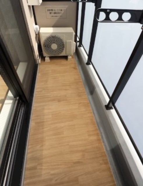 バルコニー　他部屋参考。