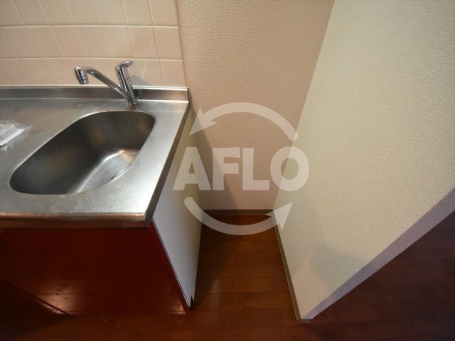 その他　レジデンス釣鐘　冷蔵庫置場