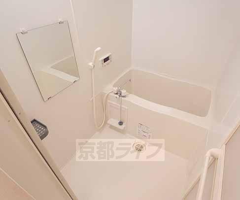 バス・シャワールーム　ゆったりできますよ・