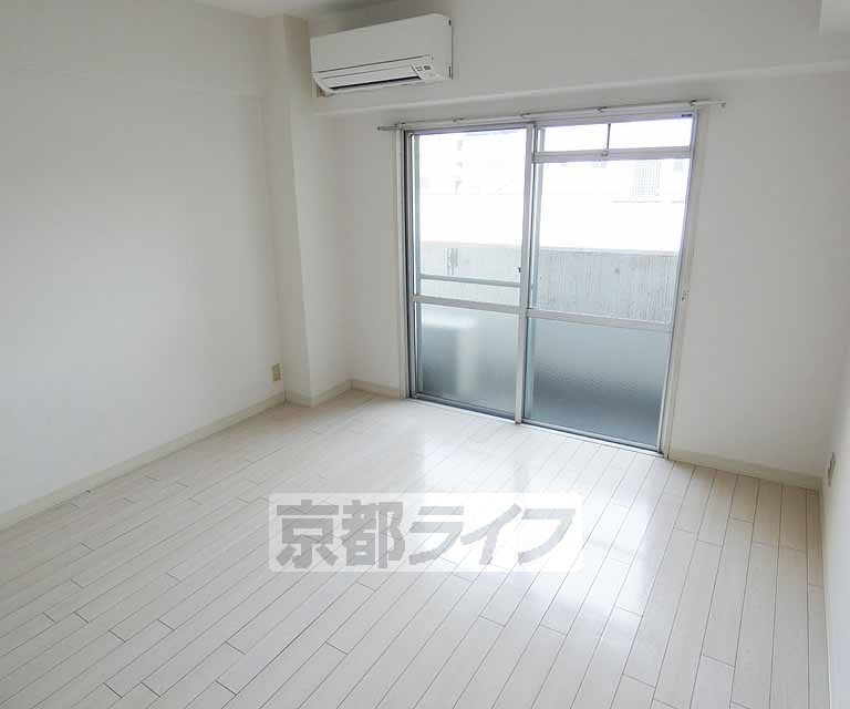 居室・リビング　綺麗な洋室です