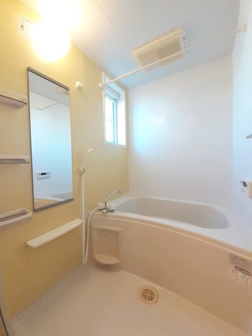 バス・シャワールーム　ゆったり過ごせるお風呂です