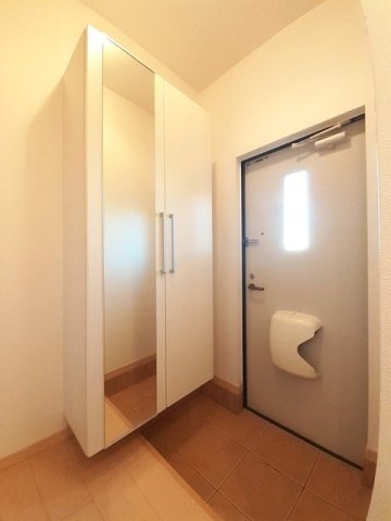 玄関　シンプルで使いやすい玄関です