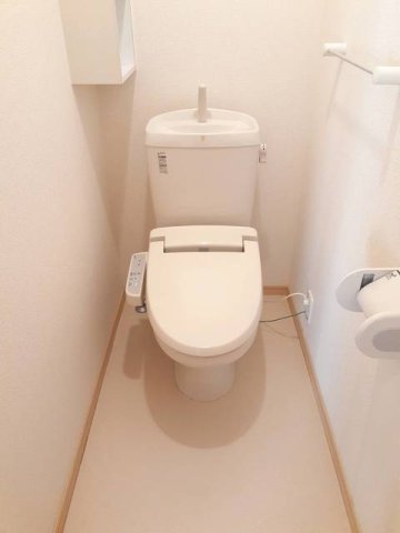 トイレ　シンプルで使いやすいトイレです