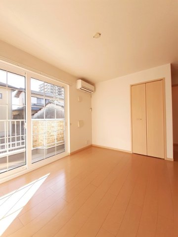 居室・リビング　使いやすい居間です