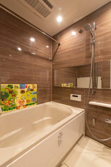 バス・シャワールーム　バス