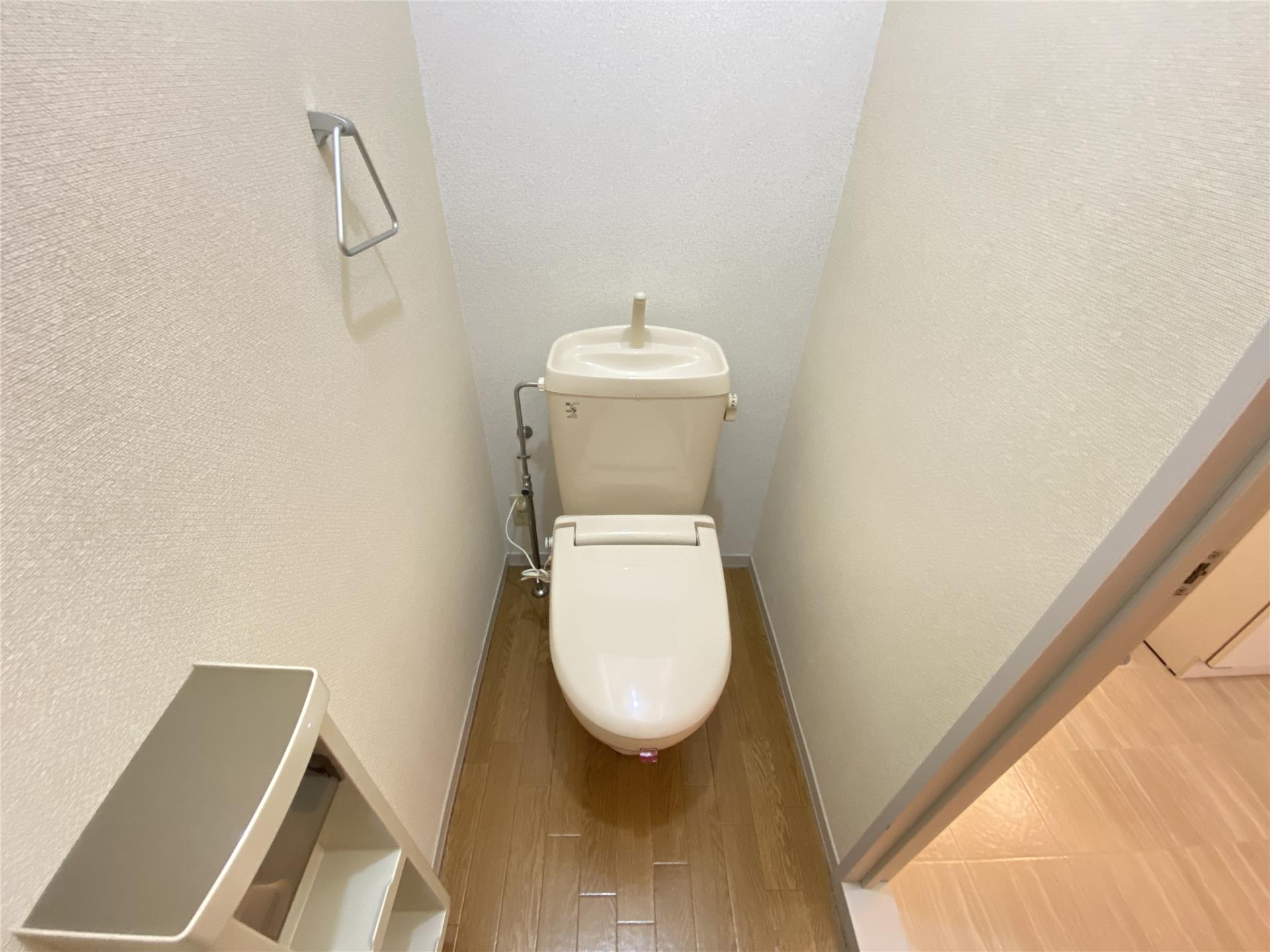 トイレ　暖房便座付トイレ