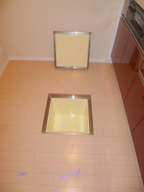 その他部屋・スペース　床下収納