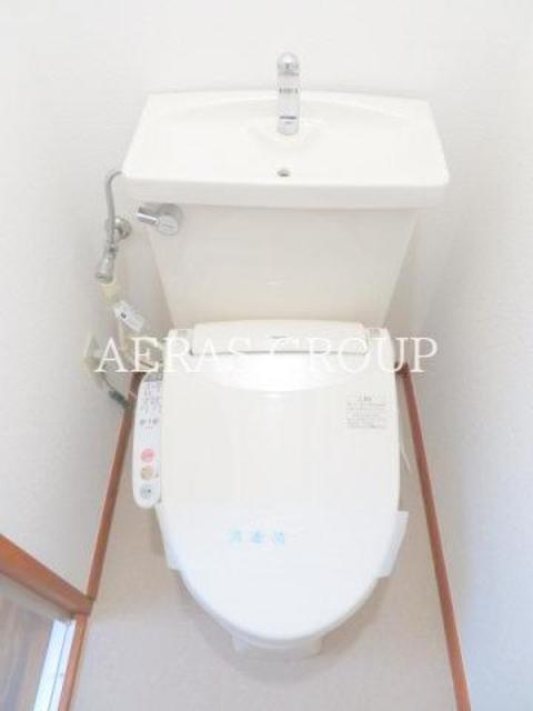 トイレ　温水洗浄便座