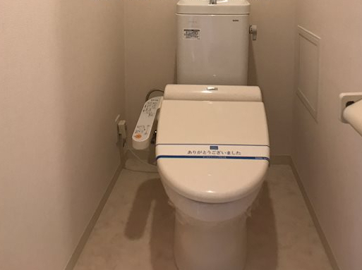 トイレ　シンプルで使いやすいトイレです