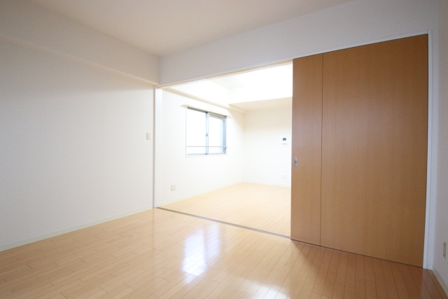 居室・リビング　※別室の参考写真の為、現況優先です。