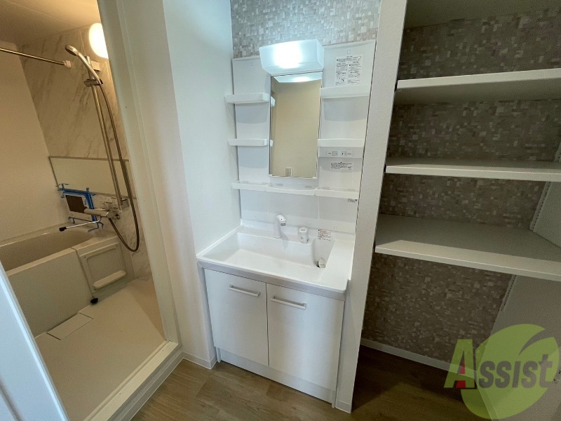 洗面設備　シャンプードレッサーで身支度もラクラクです！