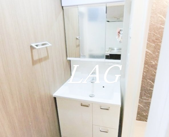 洗面設備　洗面台です。