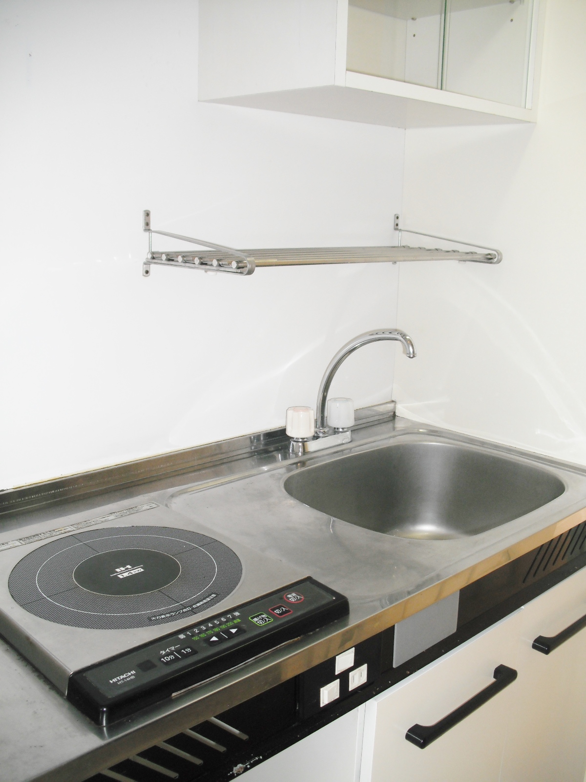 キッチン　IHクッキングヒーターで安全です