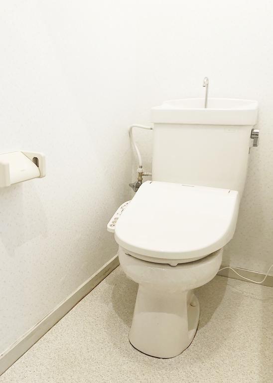 トイレ　ウォシュレット付き