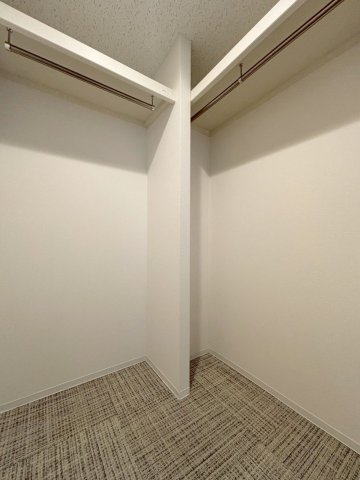 収納　ウォークインクローゼット付き