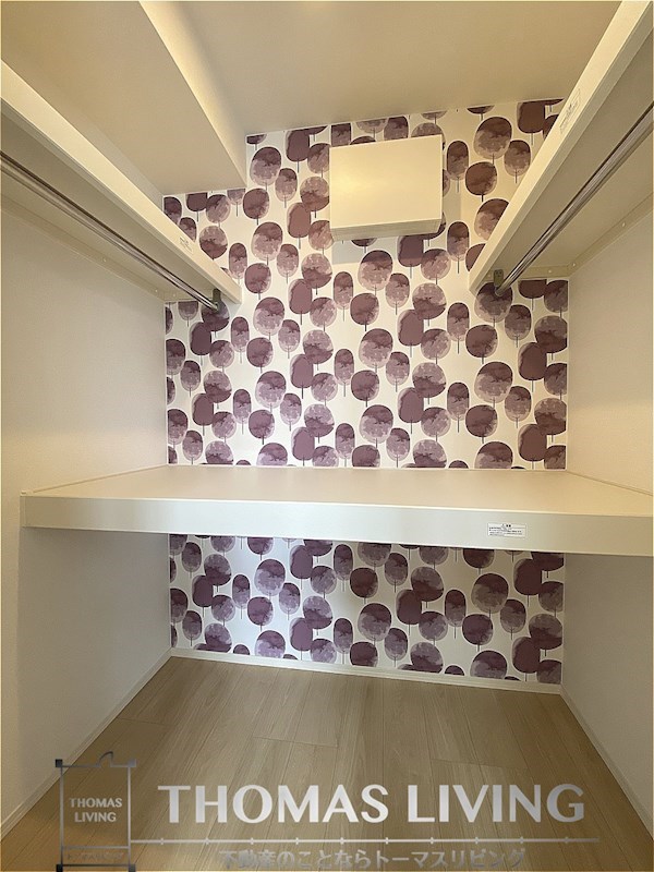 収納　大容量のウォークインクローゼットです。