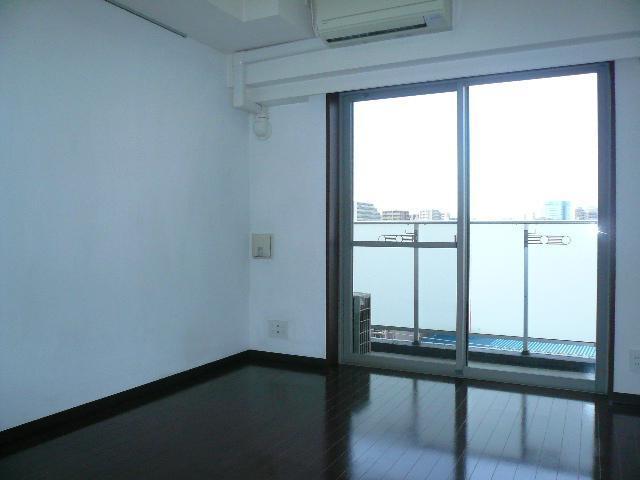 居室・リビング　洋室１