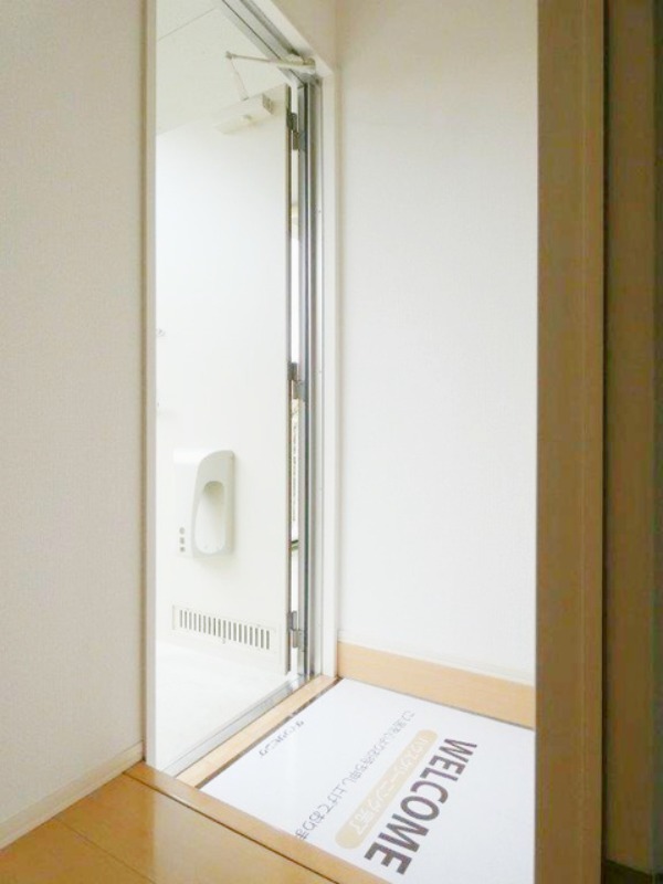 玄関　図面と現状に相違がある場合には現状を優先