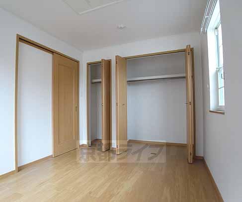 居室・リビング　収納が大きいです。