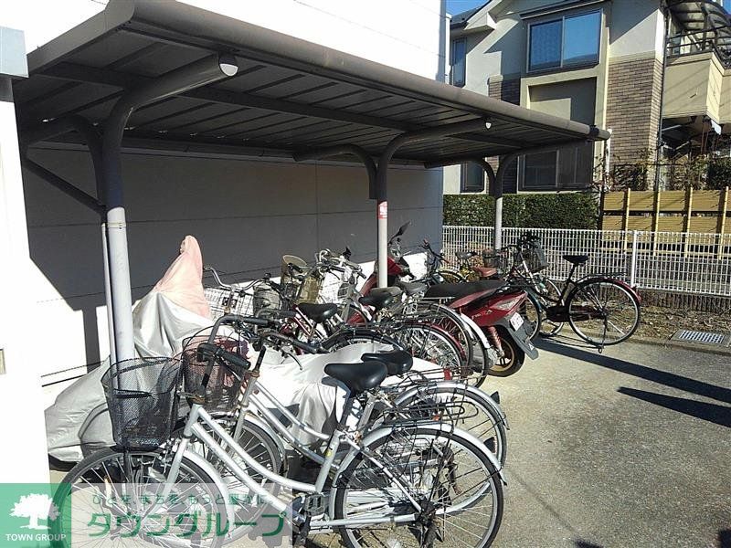 その他共有部分　駐輪場完備