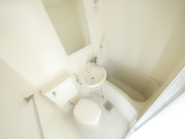 バス・シャワールーム　★深さのあるお風呂です★