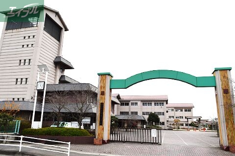 小学校　岡山市立御南小学校（小学校）まで791m