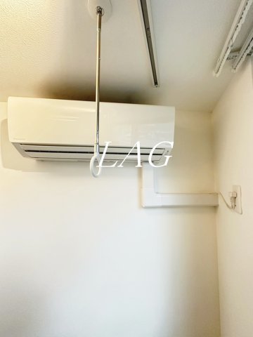 その他　エアコン付です。