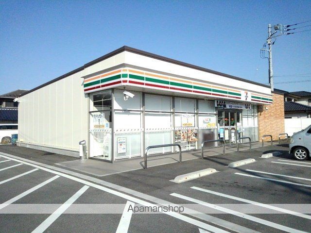 コンビニ　セブンイレブン甲府大津町店（コンビニ）まで500m