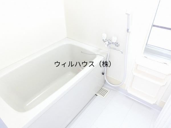 バス・シャワールーム　追い焚き付き！