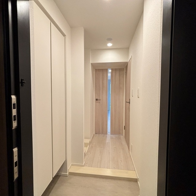 玄関　※写真は同タイプ住戸です。