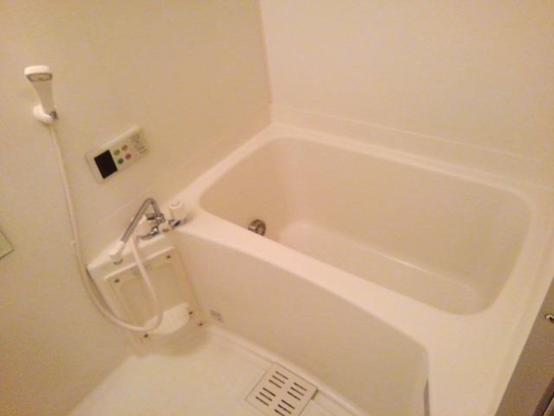 バス・シャワールーム　図面と現状に相違がある場合には現状を優先